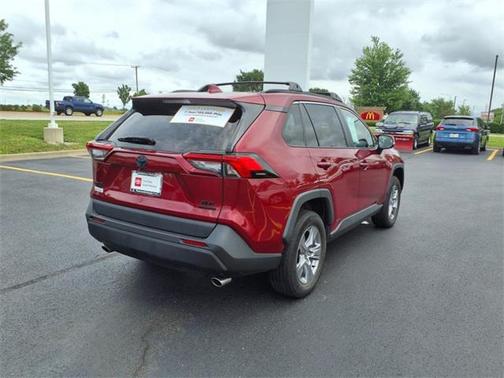 2022 Toyota RAV4 Hybrid XLE