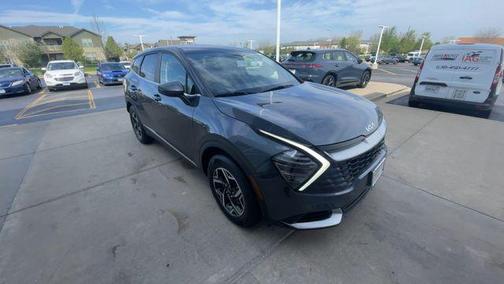 Gravity Gray 2025 Kia Sportage LX