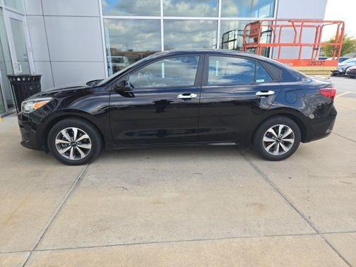2022 Kia Rio S