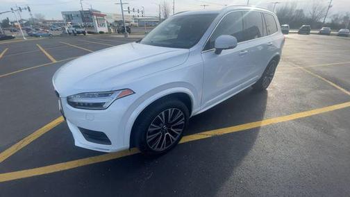 2020 Volvo XC90 T6 Momentum
