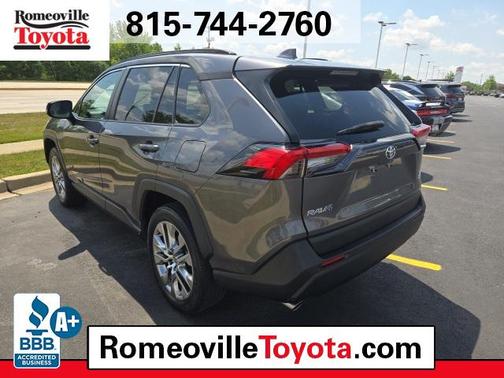 2021 Toyota RAV4 XLE Premium