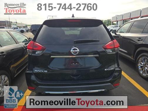 2018 Nissan Rogue SV