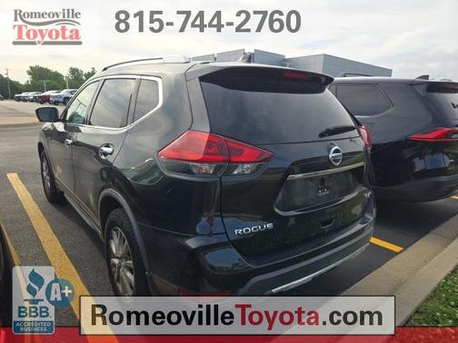 2018 Nissan Rogue SV