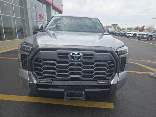 2024 Toyota Tundra Hybrid Platinum