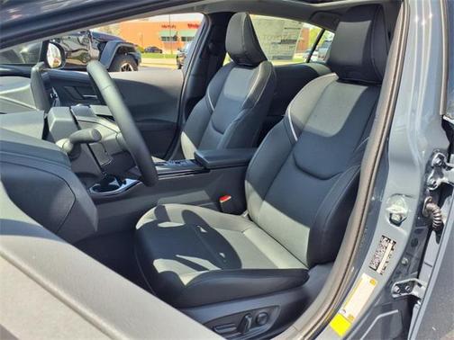 2025 Toyota Prius XLE