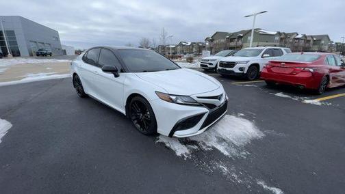 2024 Toyota Camry Hybrid SE