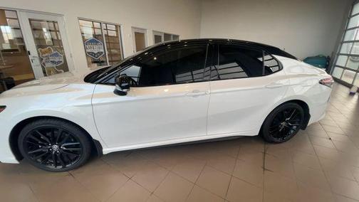 2024 Toyota Camry Hybrid SE