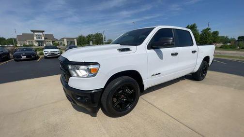 Bright White Clearcoat 2023 RAM 1500 Big Horn/Lone Star