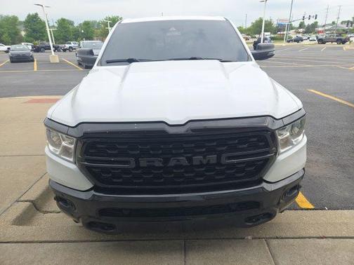 Bright White Clearcoat 2023 RAM 1500 Big Horn/Lone Star
