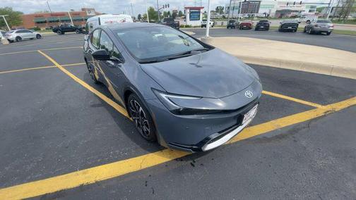 01m2 2026 Toyota Prius Plug-In Hybrid XSE Premium