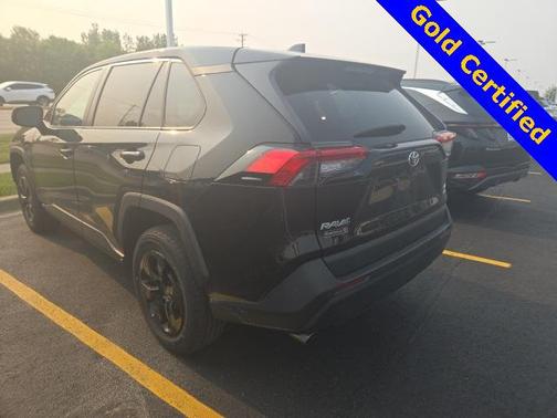 2022 Toyota RAV4 LE