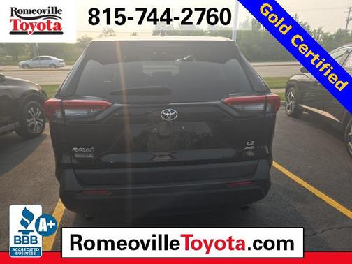 2022 Toyota RAV4 LE