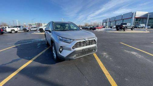 2025 Toyota RAV4 XLE Premium