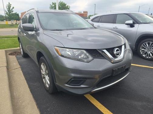 Gun Metallic 2016 Nissan Rogue SV