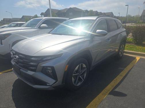 Shimmering Silver 2025 Hyundai TUCSON SEL