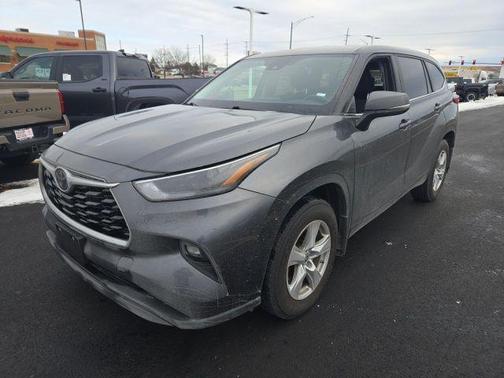2023 Toyota Highlander LE