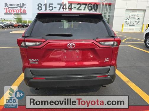 2021 Toyota RAV4 LE