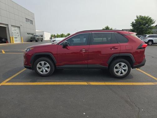 2021 Toyota RAV4 LE