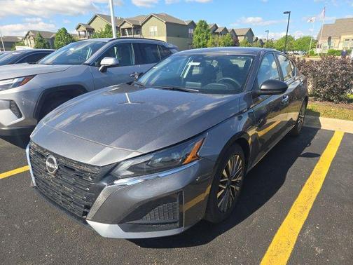 Gun Metallic 2025 Nissan Altima 2.5 SV