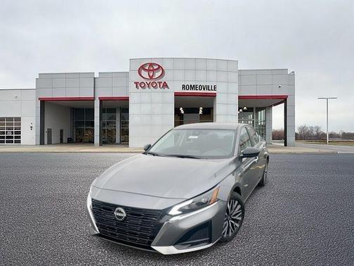 Gun Metallic 2025 Nissan Altima 2.5 SV