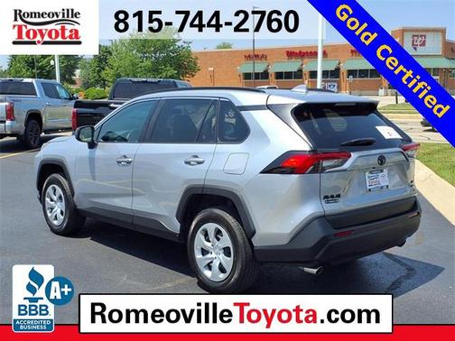 2021 Toyota RAV4 LE