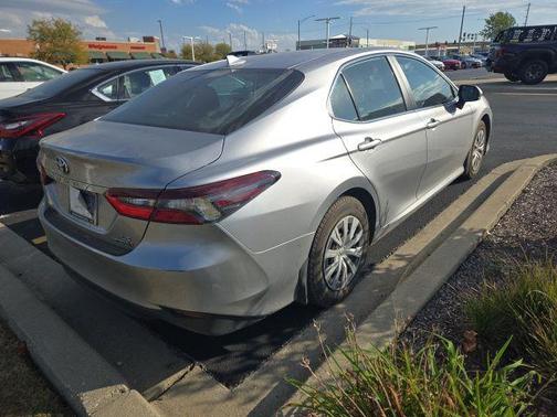 2023 Toyota Camry Hybrid LE
