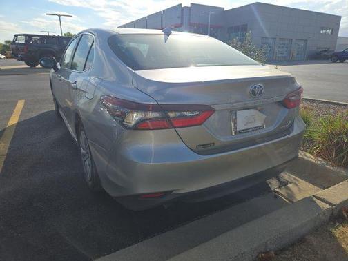 2023 Toyota Camry Hybrid LE