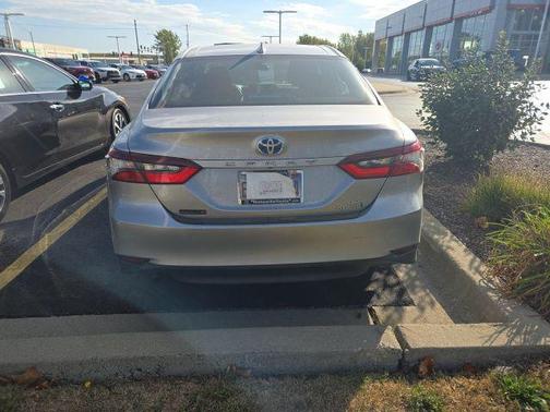 2023 Toyota Camry Hybrid LE