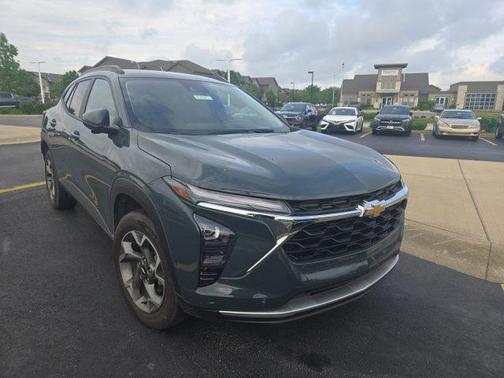 Cypress Gray 2025 Chevrolet Trax LT