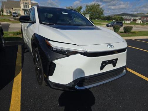 2024 Toyota bZ4X Limited