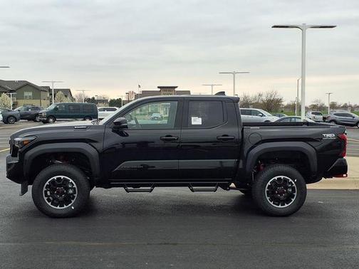2025 Toyota Tacoma TRD Off Road