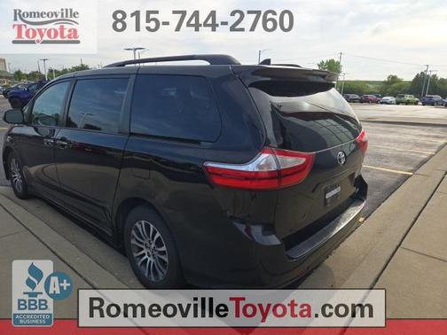 2019 Toyota Sienna XLE Premium