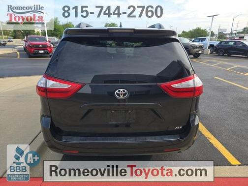 2019 Toyota Sienna XLE Premium
