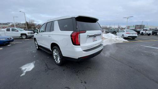 2021 GMC Yukon SLT