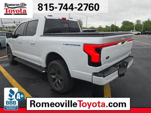2023 Ford F-150 Lightning LARIAT
