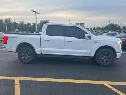 2023 Ford F-150 Lightning LARIAT