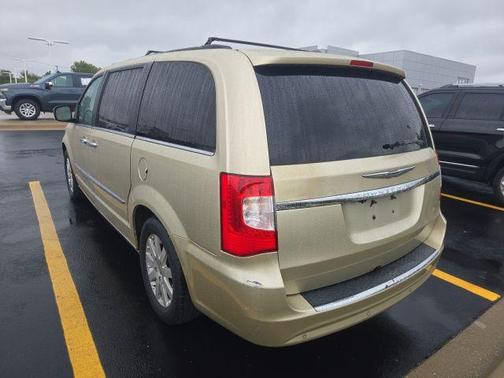 2011 Chrysler Town & Country Touring-L