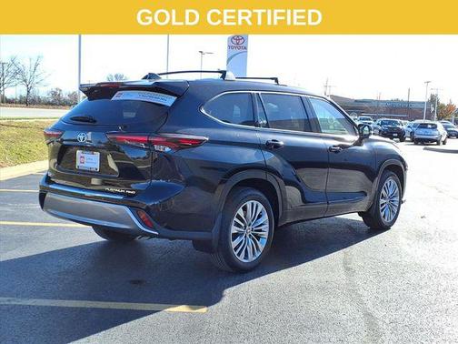 2025 Toyota Highlander Platinum