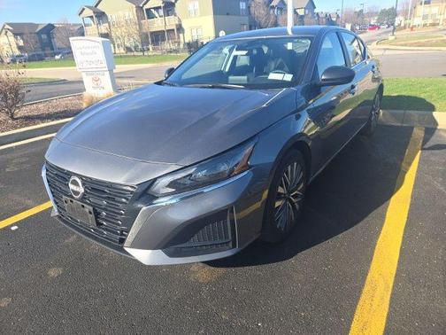 Gun Metallic 2025 Nissan Altima 2.5 SV