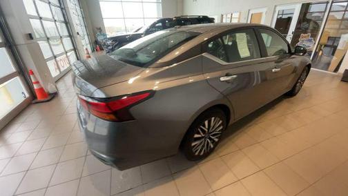 Gun Metallic 2025 Nissan Altima 2.5 SV