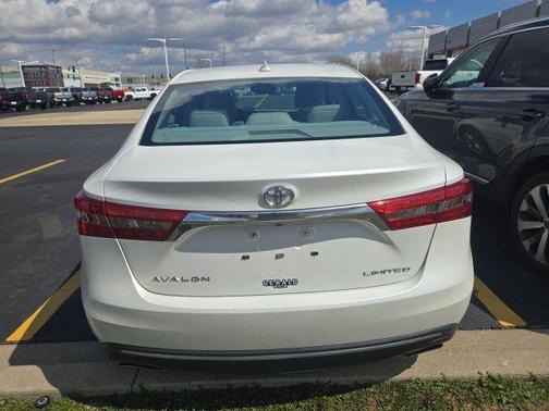 Blizzard Pearl 2018 Toyota Avalon Limited