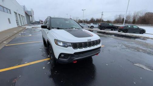 2023 Jeep Compass Trailhawk