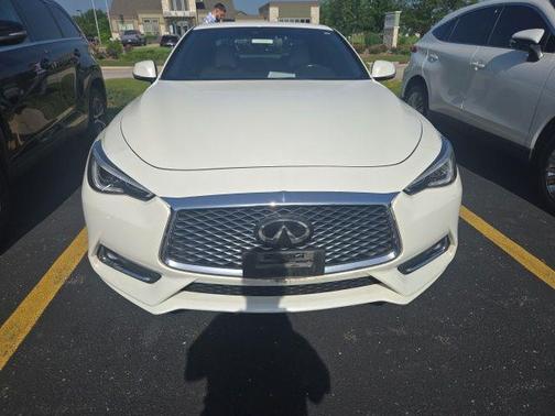 Majestic White 2019 INFINITI Q60 3.0T LUXE