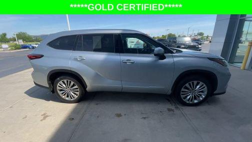 Celestial Silver Metallic 2023 Toyota Highlander Platinum