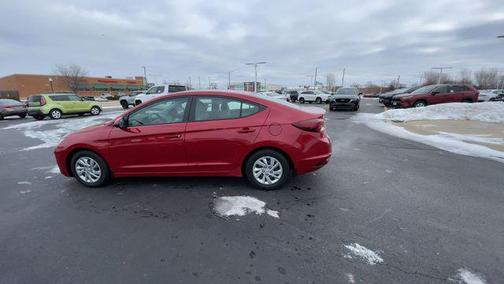 2020 Hyundai ELANTRA SE