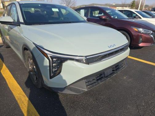 Morning Haze 2025 Kia K4 LXS