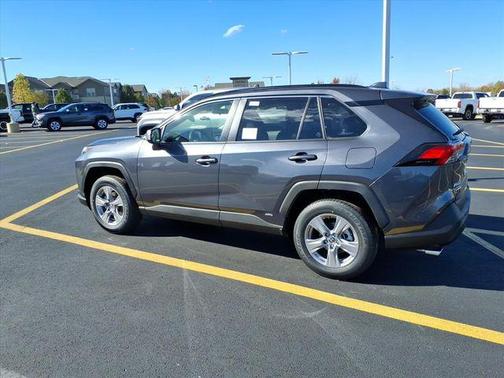 2025 Toyota RAV4 Hybrid XLE