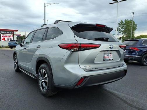 2023 Toyota Highlander Hybrid XLE
