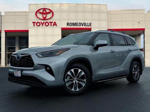 2023 Toyota Highlander Hybrid XLE
