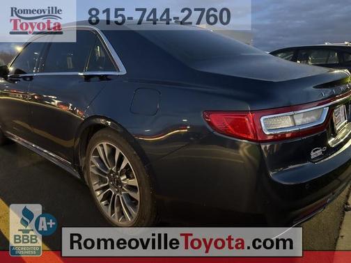 2017 Lincoln Continental Select